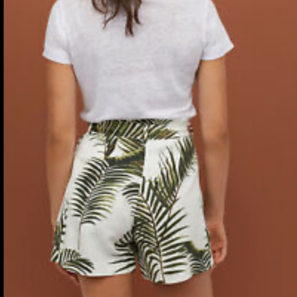 H&M Tropical Shorts - Picture 3 of 7